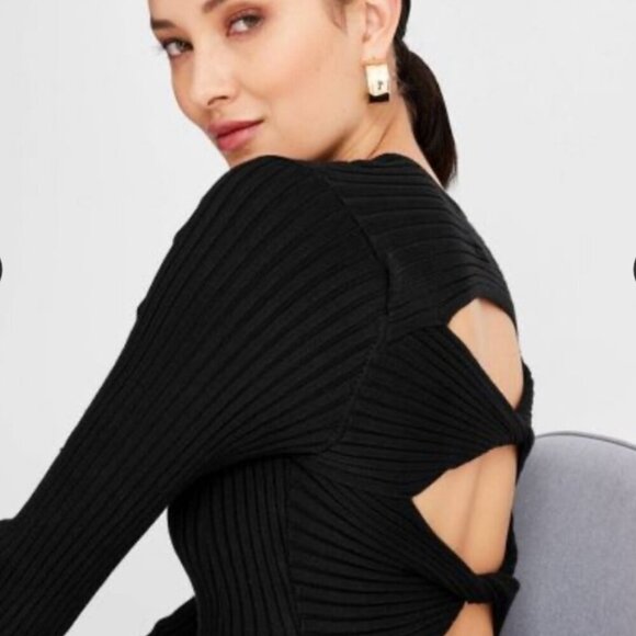 NWT Future Collective Black Twisted Back Sweater Modern Minimalist Retro - Picture 3 of 6